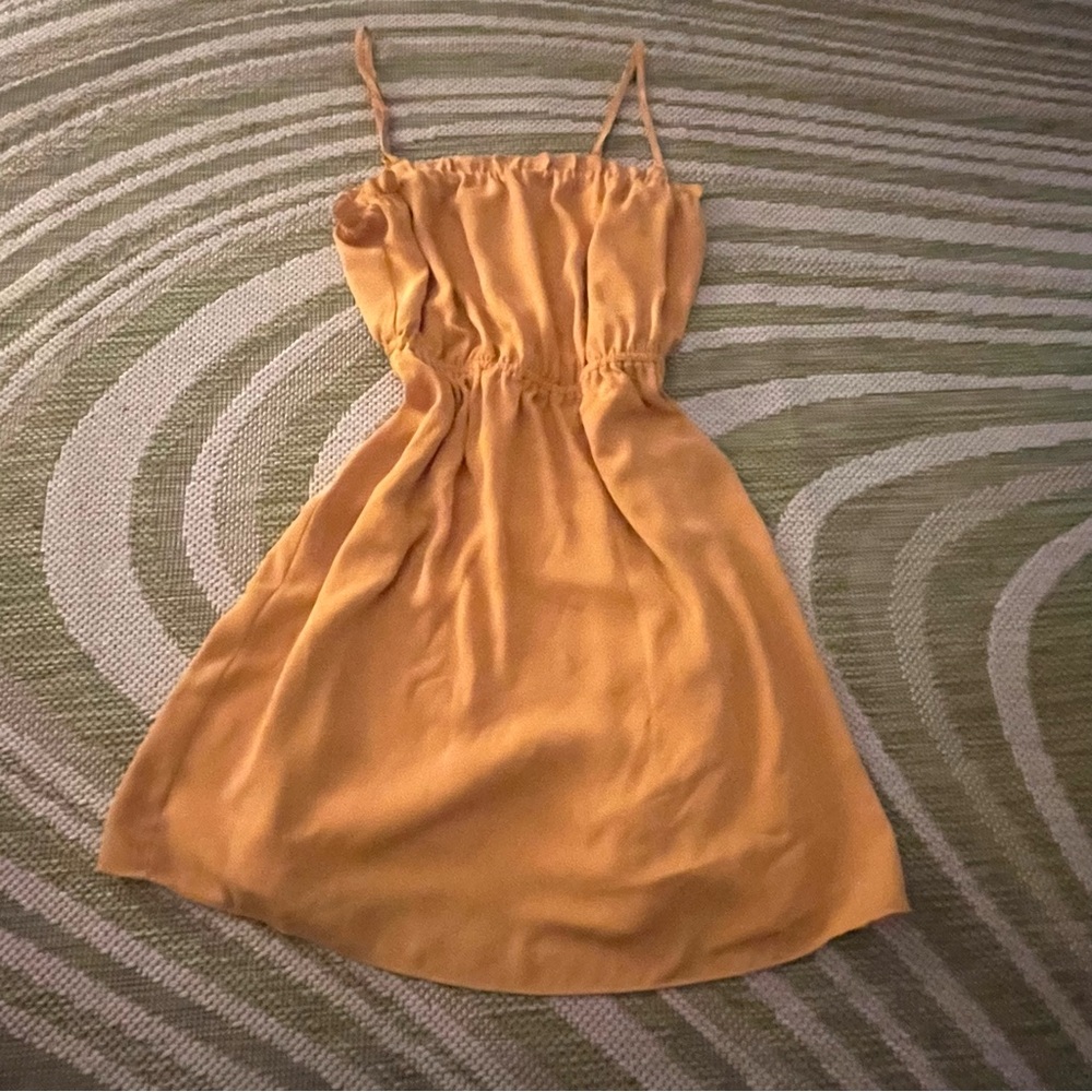 💛Aritzia Sunday Best Dress💛